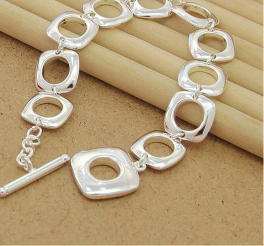 Elegantes Edelstahlarmband in Silber – Hochwertiger Damenschmuck