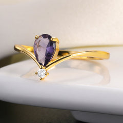V-förmiger Geburtsstein-Ring Dezember – Krönchen-Design in Goldoptik
