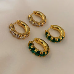 Emerald Creolen Damen – Dicke Form mit grünen & weißen Steinen