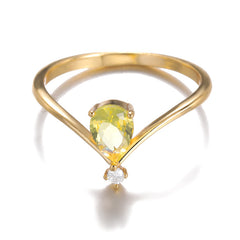 V-förmiger Geburtsstein-Ring Dezember – Krönchen-Design in Goldoptik