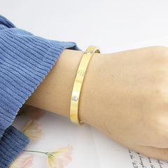 Love Armband