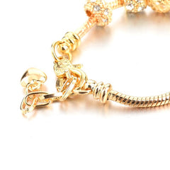Eleganter Armband mit mini Kristallen