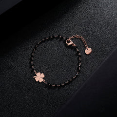 Armband in verschiedenen Modellen