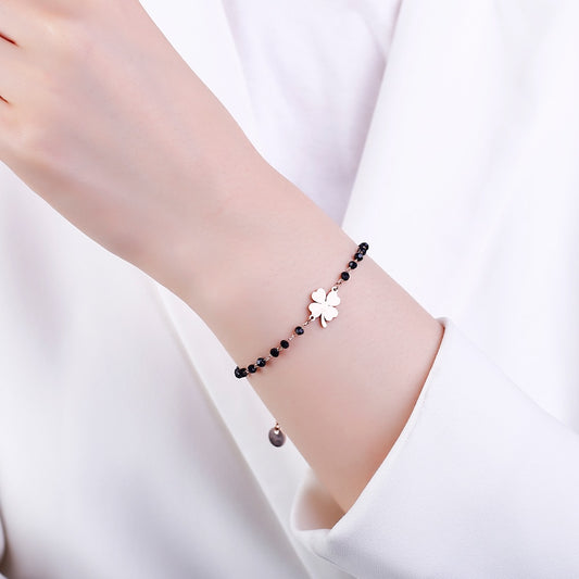 Armband in verschiedenen Modellen