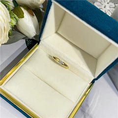 RING in Gold 14K mit schönen Diamant