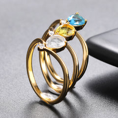 V-förmiger Geburtsstein-Ring Dezember – Krönchen-Design in Goldoptik