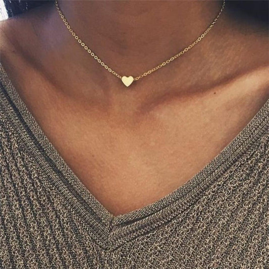 Halskette Dita mit Tiny Heart in Gold