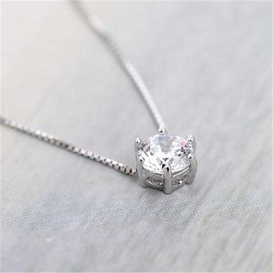 Elegante Halskette Dita aus Edelstahl mit Zirkon Anhänger